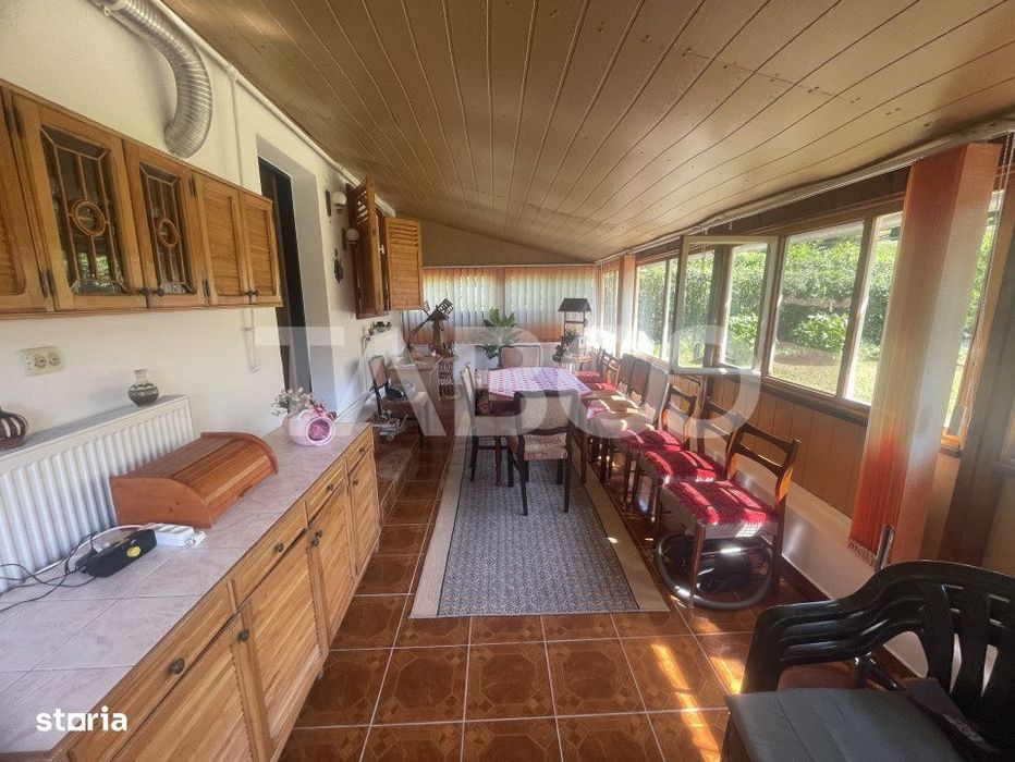 Casa individuala zona de munte 6 camere si teren 1030 mp Vale Sibiu