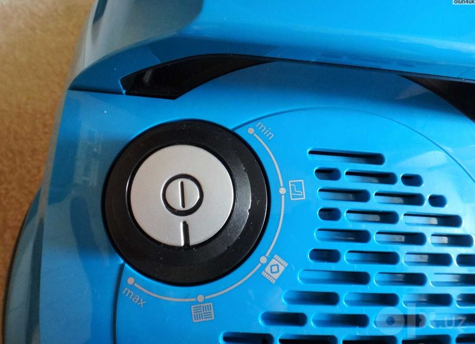 Контейнерный пылесос Bosch GS-10 BGC1U1550