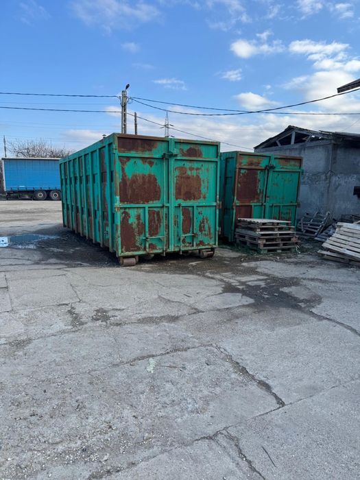 2 containere din otel