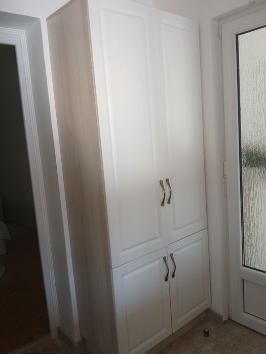 Vând mobilier și colțar