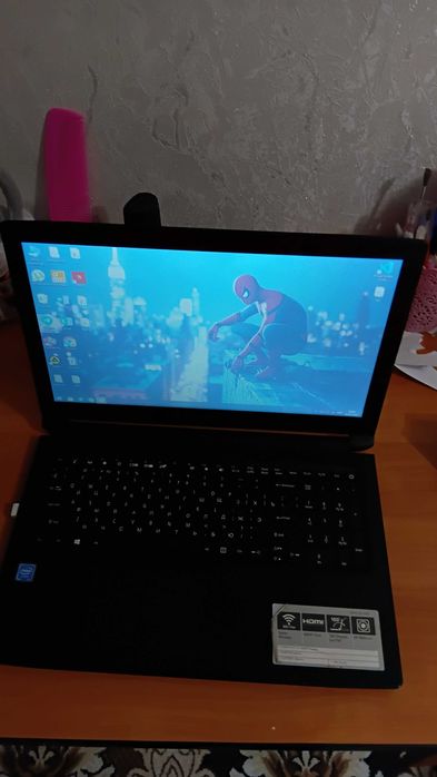 Acer ofis ishlari uchun kino uchun zo‘r katta 15.6 ekran