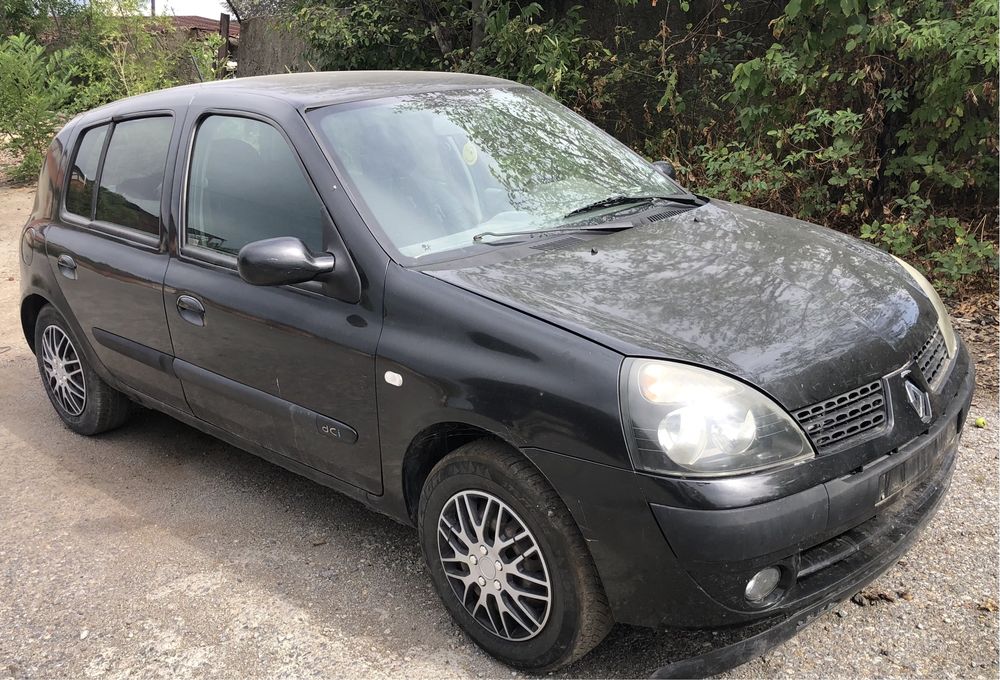 Renault clio 1.2 i  на части