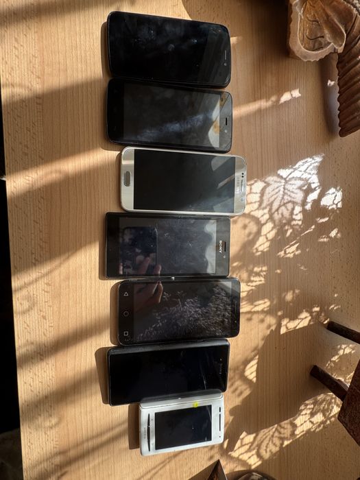 Vand lot telefoane Samsung,sony etc