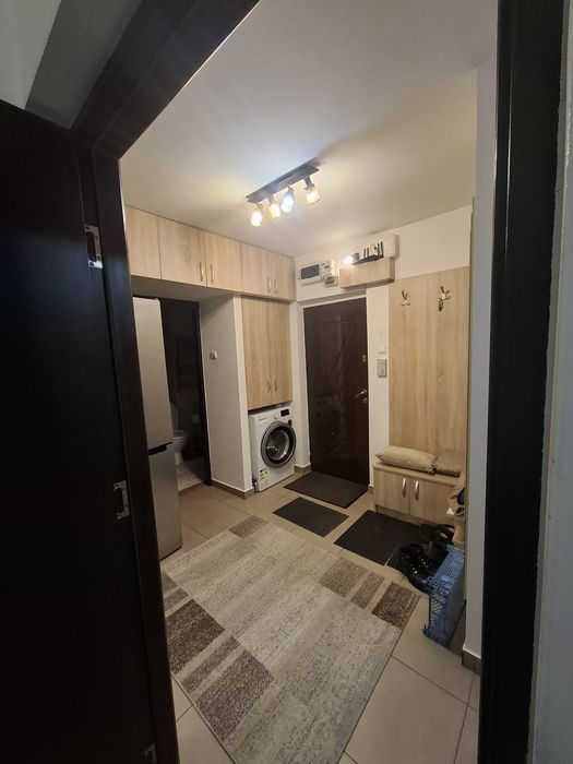 Vănd apartament 2 camere decomandat, zona Rogerius