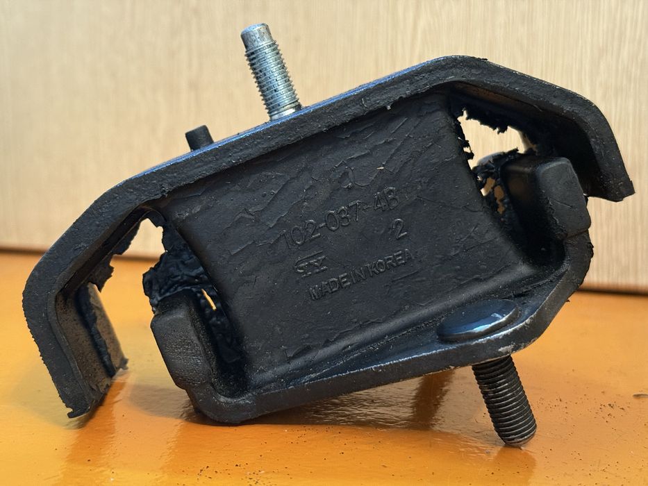 Подушка двигателя Kia Bongo 3