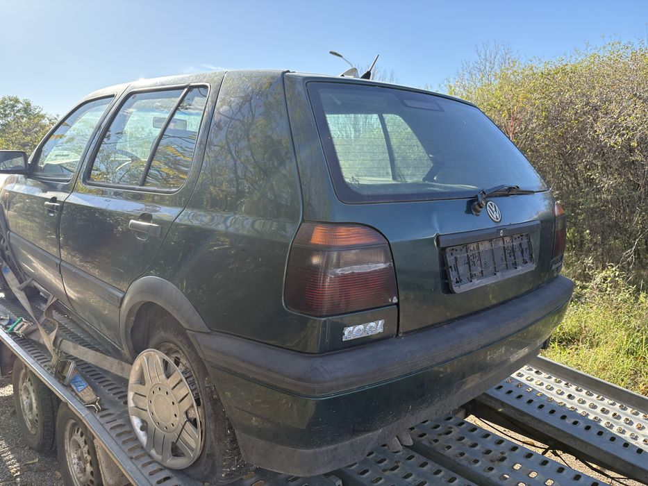 Volkswagen golf 3 1.9TDI на части