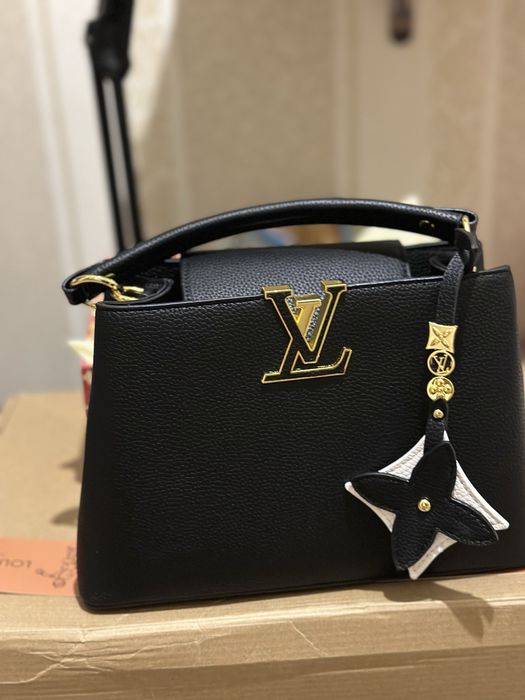 Новая сумка в коробке LV