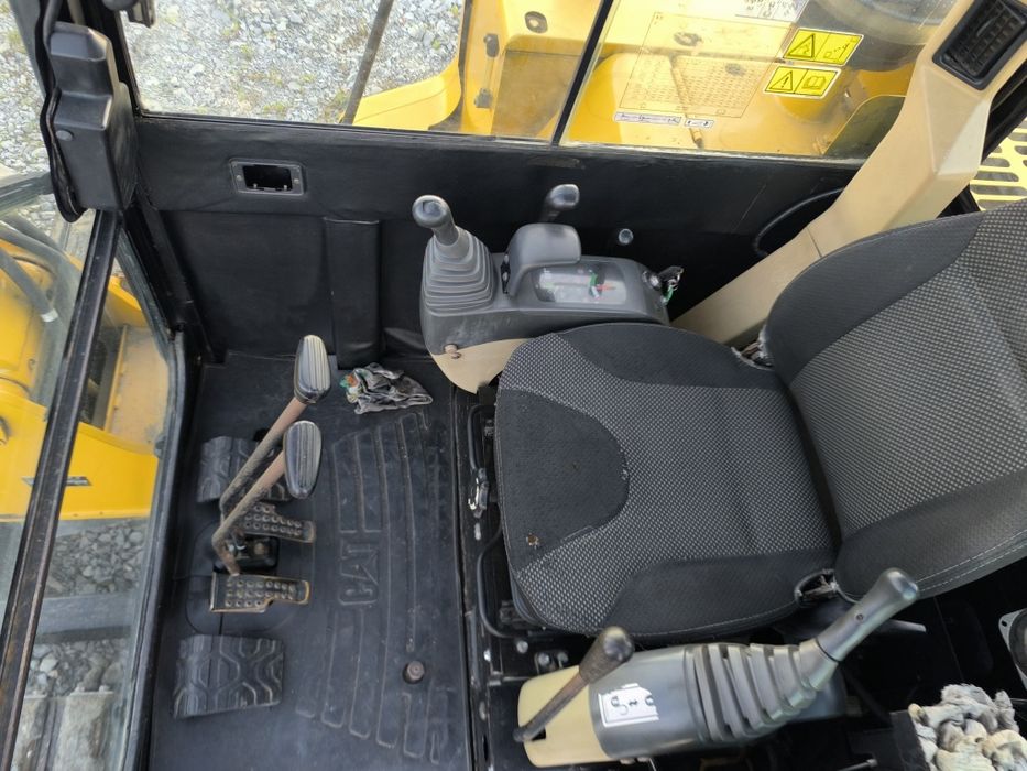 Excavator Caterpillar 306 5,8t 2011