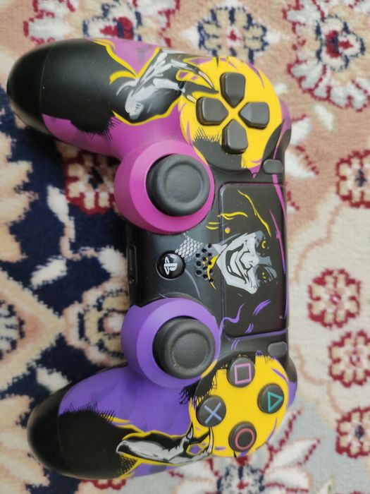 Игры на Ps4[и джостики]