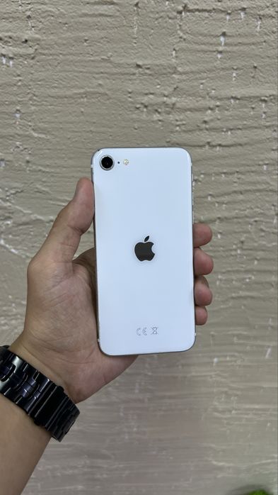 iPhone SE 64 gb полностью рабочий