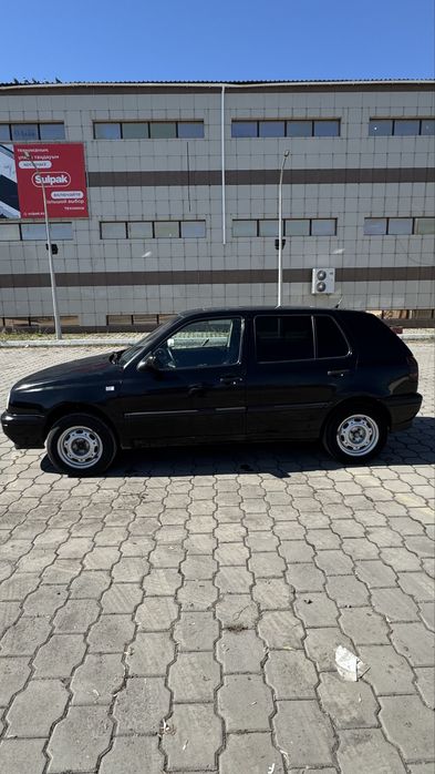 Продается Golf 3