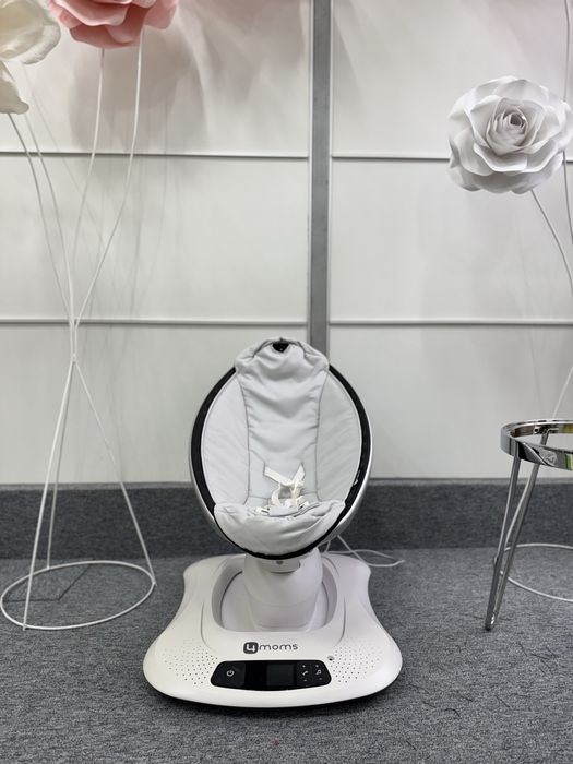 Balansoar electric 4Moms pentru bebelus