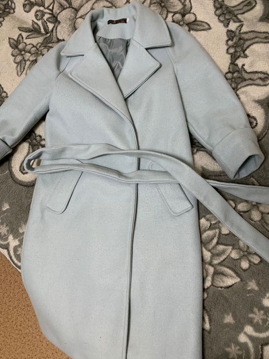 Пальто демисезонное 42 размер