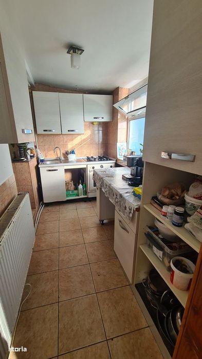 Apartament cu 2 camere de vânzare în Curtea de Argeș.