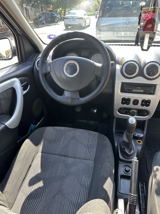 Dacia Logan din anul 2008