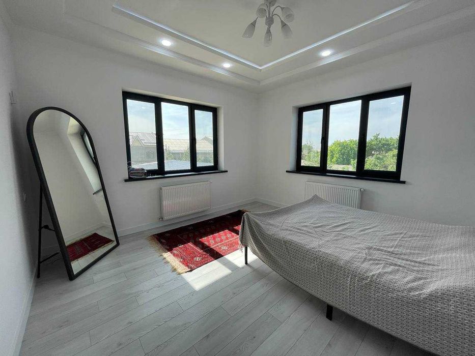 Аренда Двухэтажного Дома на длительный срок! 2.200 в месяц