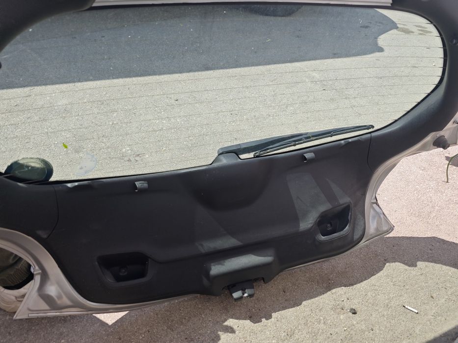 Капак Pegout 208