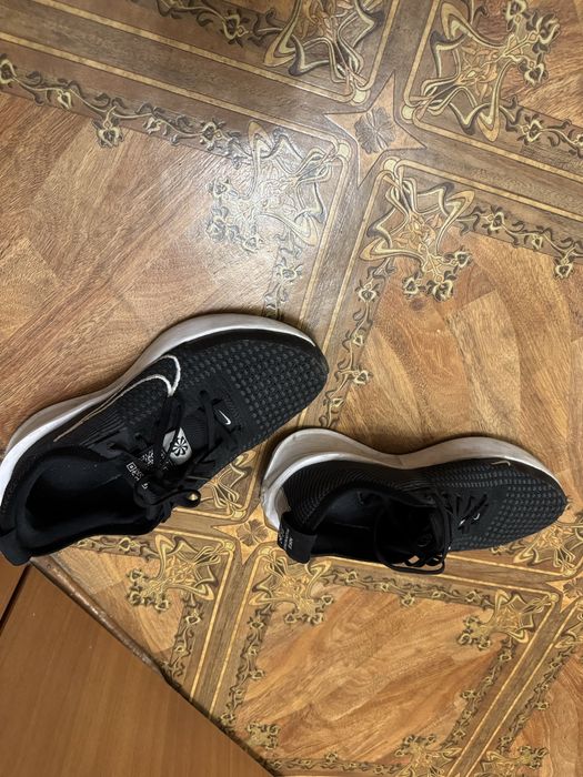 Nike Interact Run кроссовки для бега