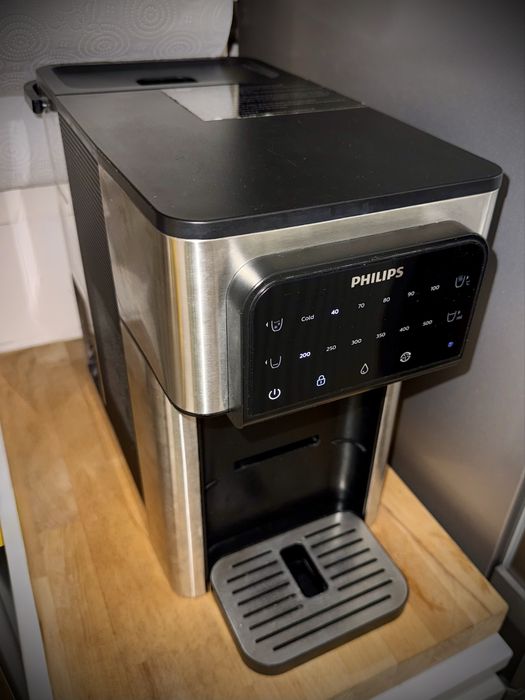 Диспенсър за вода Philips