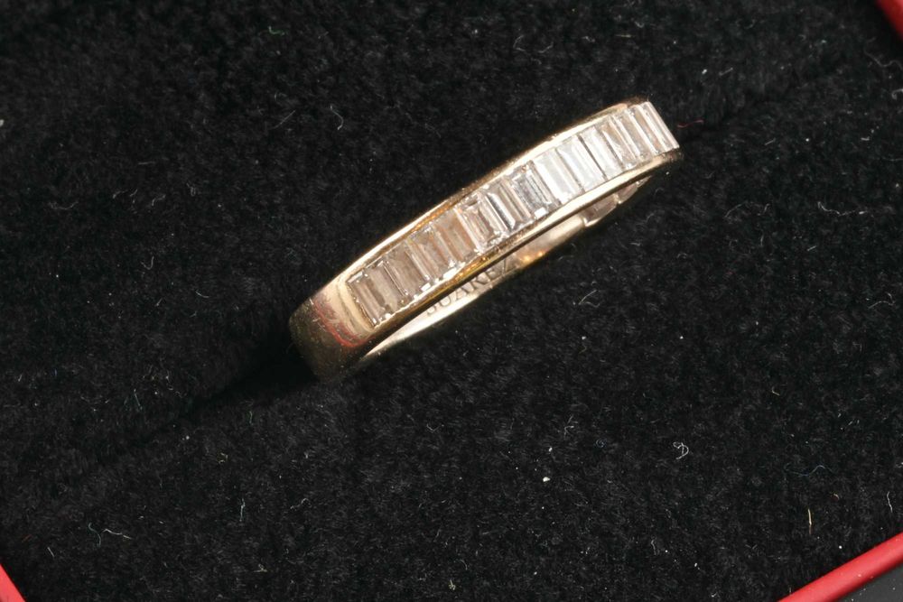 Suarez Пръстен Халка Злато 750 (18К) с 24 диаманта 1.2 кт. Размер 52