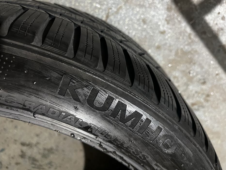 275/35/19- пара шин