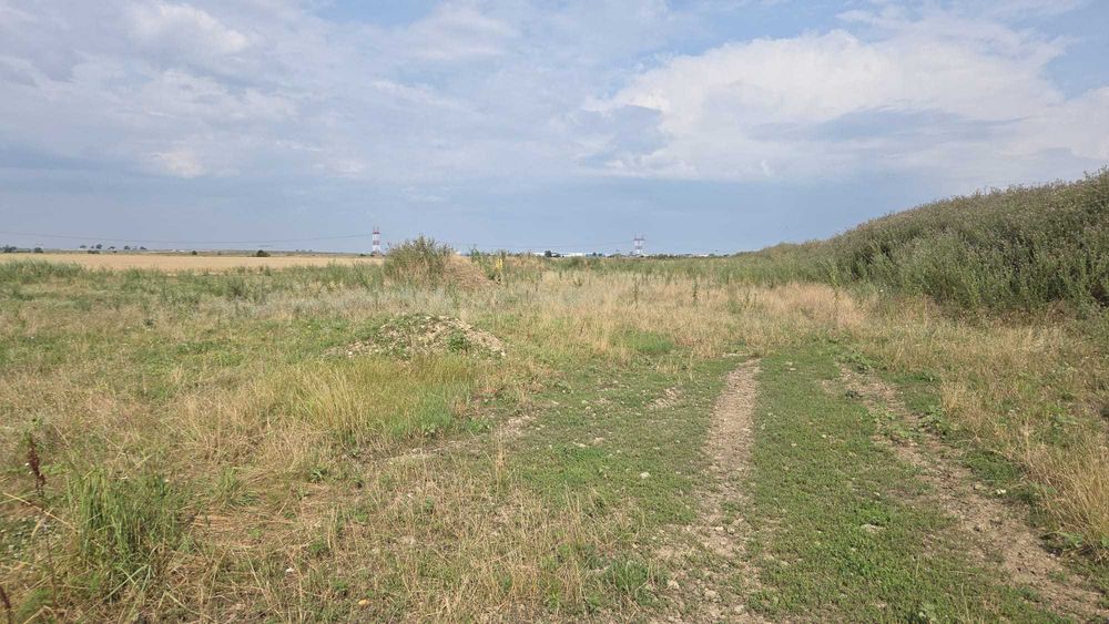 Vand teren intravilan industrial construibil sat Bâcu judetul Giurgiu