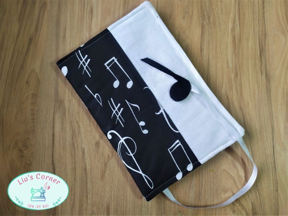 Дрешка за книжка / Калъф за книга