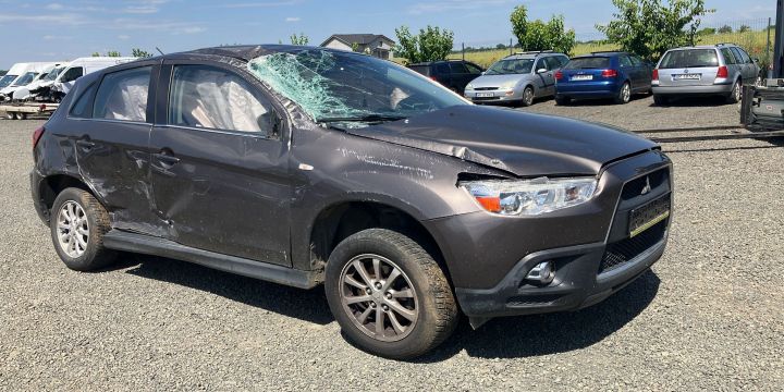 Usita rezervor 1711A033 1711A033 Mitsubishi ASX prima generatie
