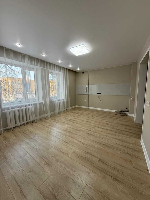 Продается евро 3 комн кв. А-хана,18