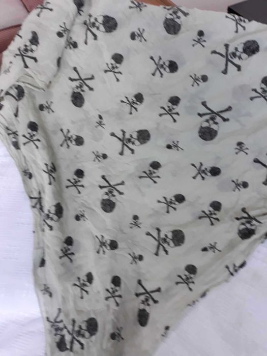 Шалове с черепи, 3 бр за общо 6лв, лято/есен