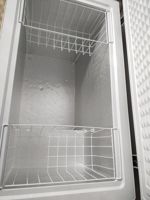 Продам морозильную камеру