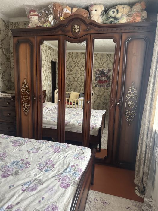 Спальный гарнитур