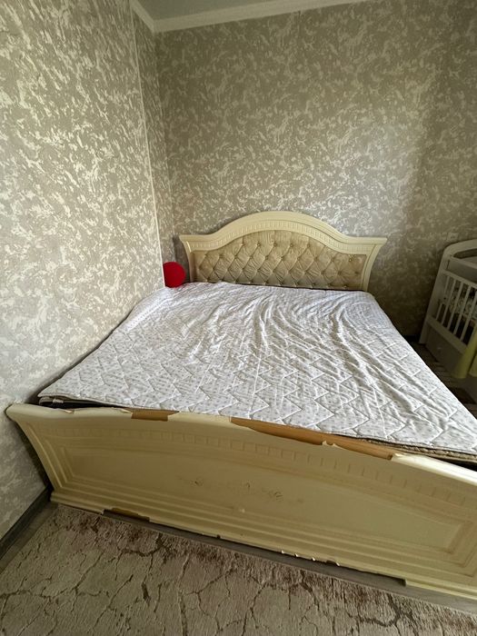 Спальный гарнитур без матраса