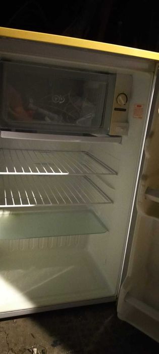 Продам маленький холодильник лджи