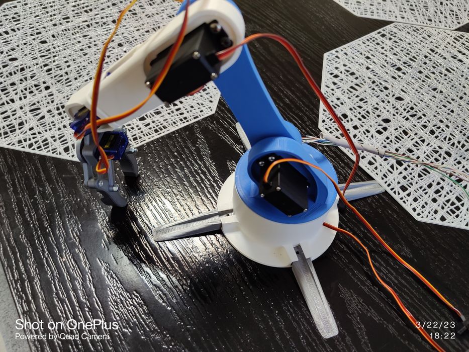 Brat robotic proiect arduino