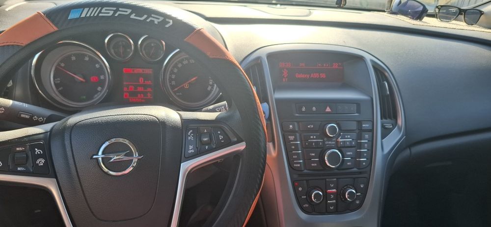 opel astra 2016 17000km