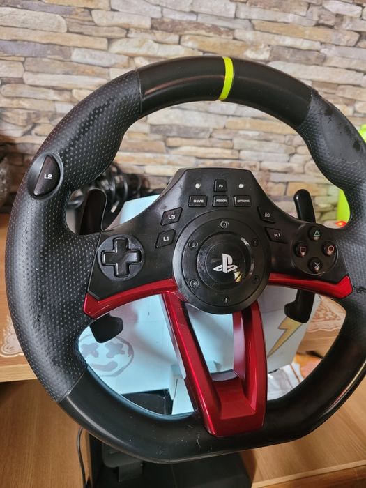 Vând volan gaming HORI