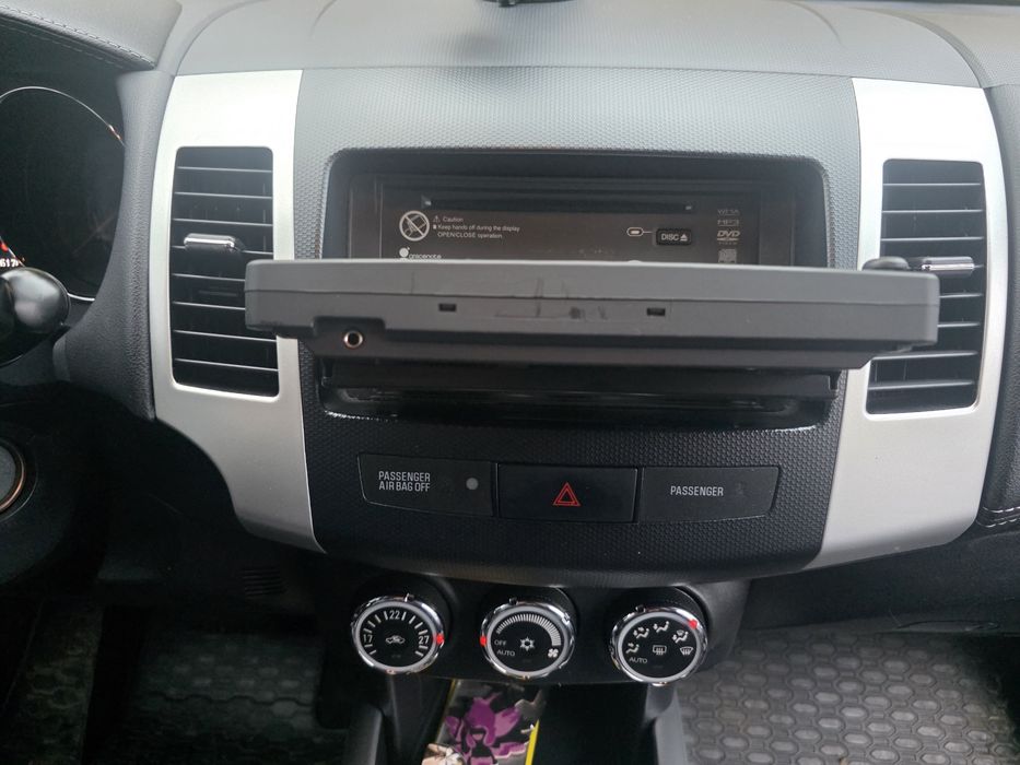 МУЛТИМЕДИЯ  Оргинална мултимедия. Mitsubishi  Citroën  Pejo