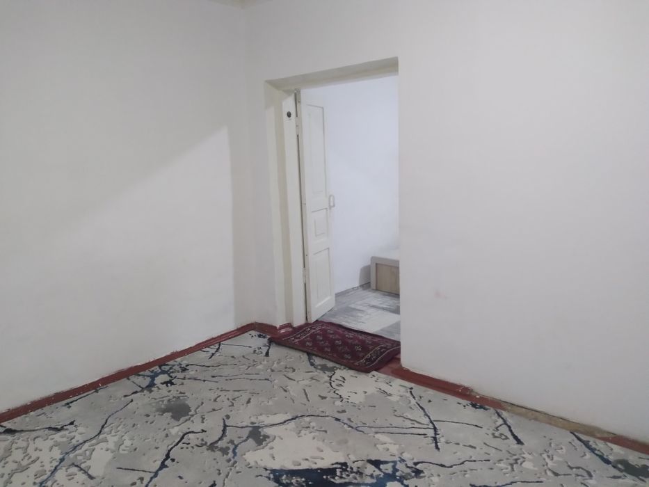 Chlonzor 20 kv yoli yuzi metrogacha1.5 km 2 xona 30 kv ofis yashashga