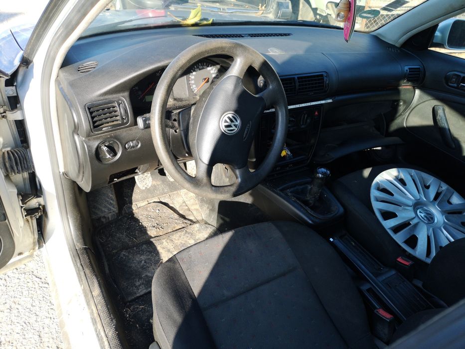 Пасат 4 Б5 1.8 на части