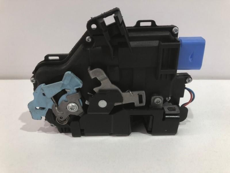 Broasca usa stanga fata Skoda Octavia 2 (2004-2008) 3D1837015AB