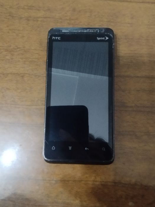 Продам разные не рабочие телефоны