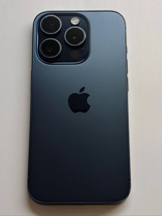 iPhone 15 Pro Blue Titanium 94% battery