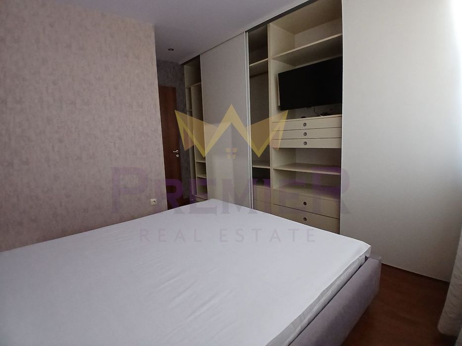 Дава се под наем Двустаен апартамент в Варна, Център - 80 кв.м за 714 € - Снимка #5