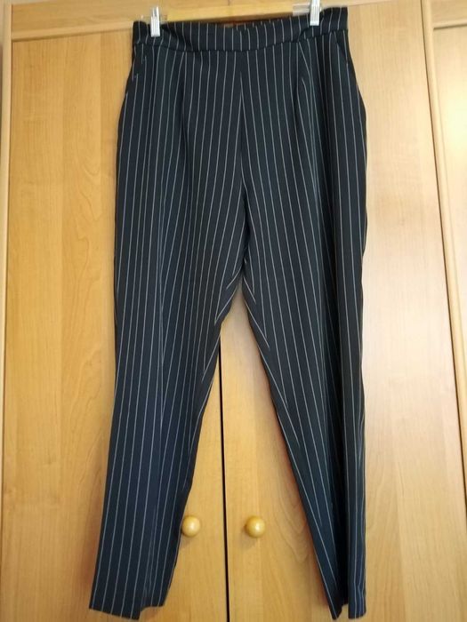 Панталон- тъмносин раиран