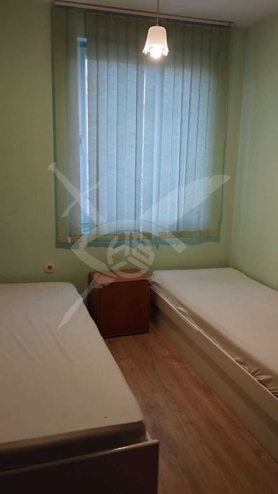 Тристаен апартамент - кв. Кършияка - 11906141