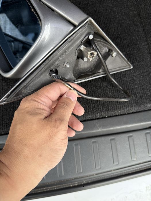 Боковые зеркала комплект на БМВ е34