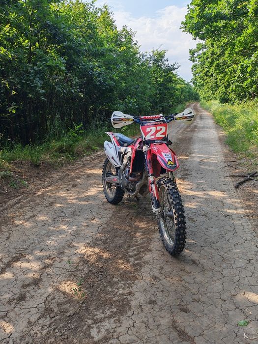 Vând Honda Crf .