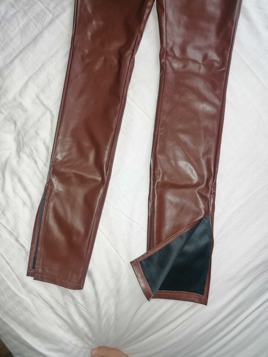 Pantaloni imitație noi S