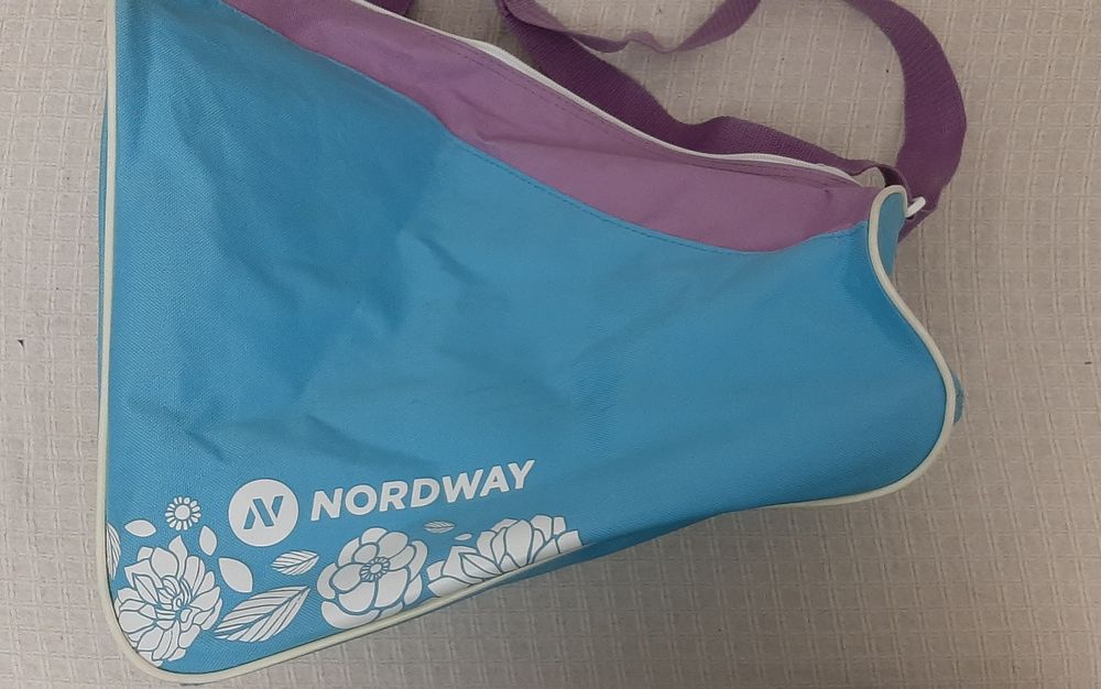 Сумка для коньков  новая